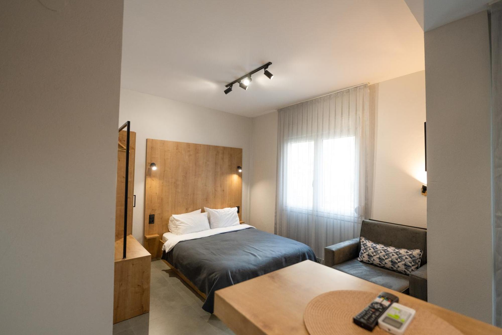 Themis Urban Stay Komotiní Ngoại thất bức ảnh